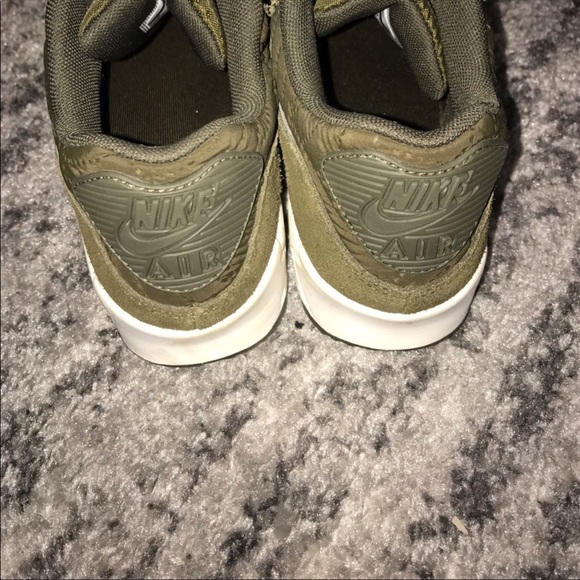 Nike Air Max woman’s size 7 - Picture 3 of 3